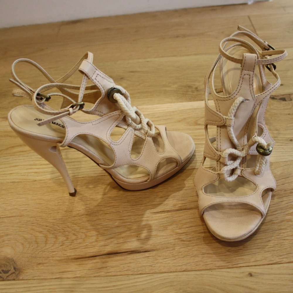 Designer strappy leather beige high heels Italy 39